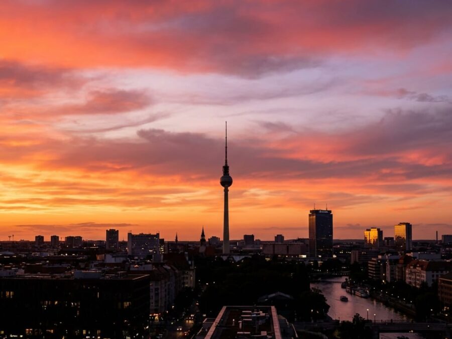Sonnenuntergang Berlin: Die 20 schönsten Spots (+ Uhrzeiten 2026)